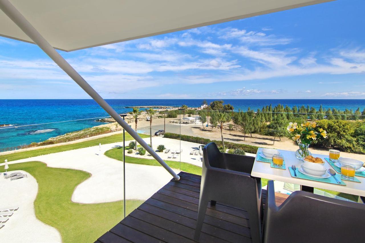 Apartment Josephine - Beachfront Protaras Exteriör bild