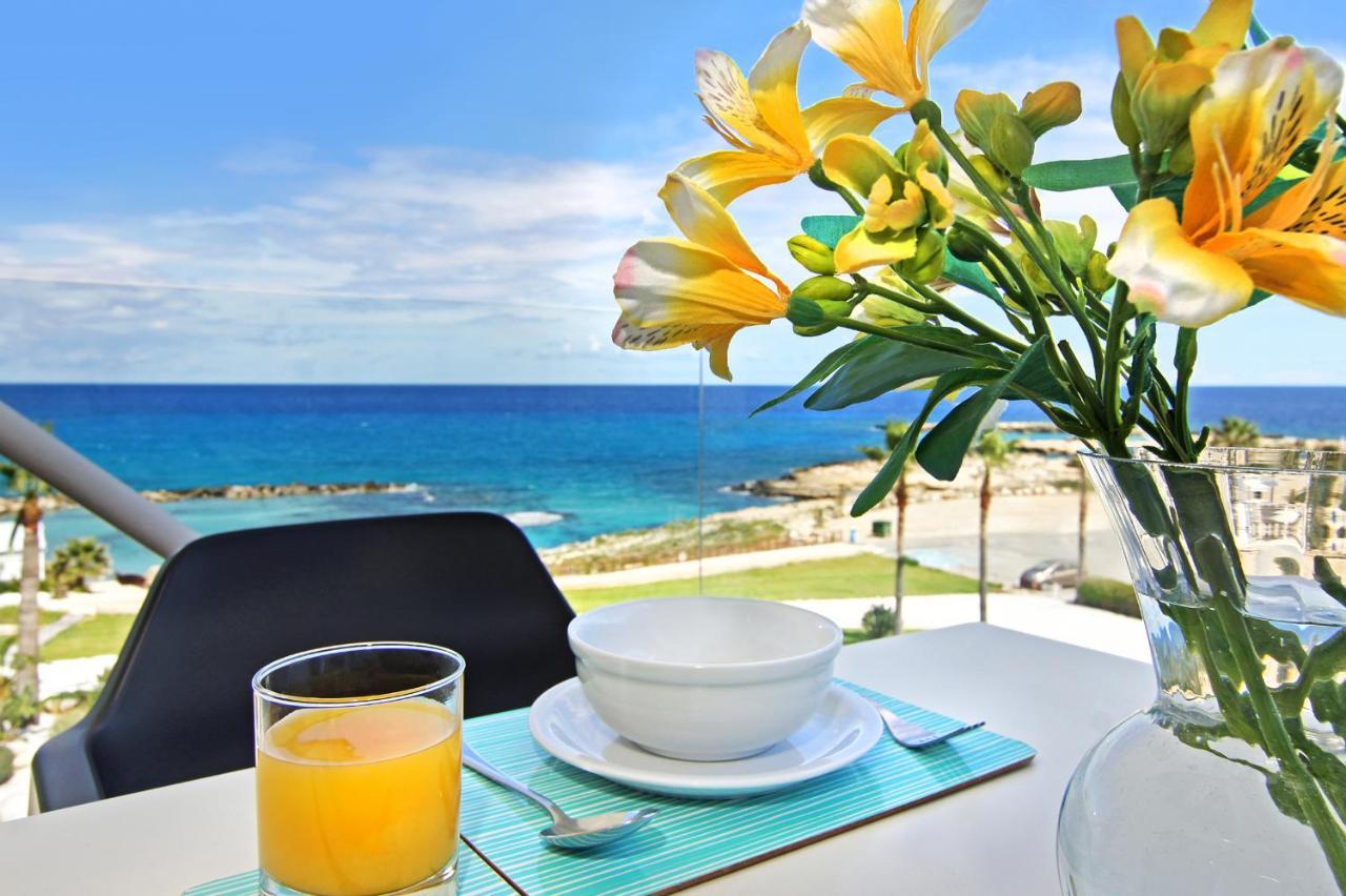 Apartment Josephine - Beachfront Protaras Exteriör bild